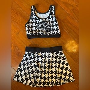 Glitter Stars cheer set. Size Junior large (fits like a youth 10) EUC